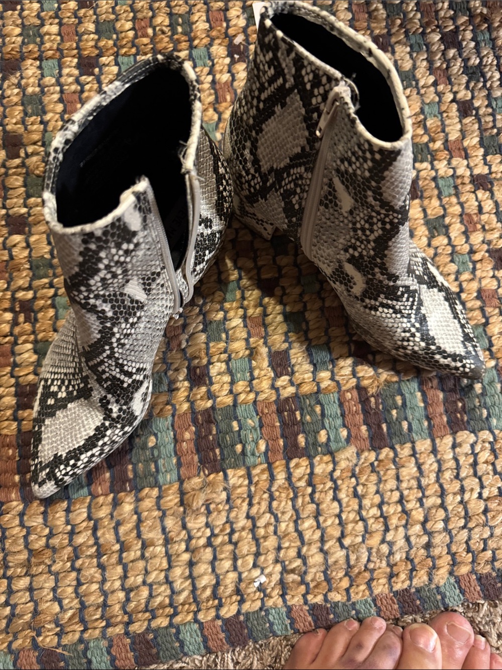 Women's Steve Madden Snake-Print Pointed Toe Ankle Boots - Black & White 8M